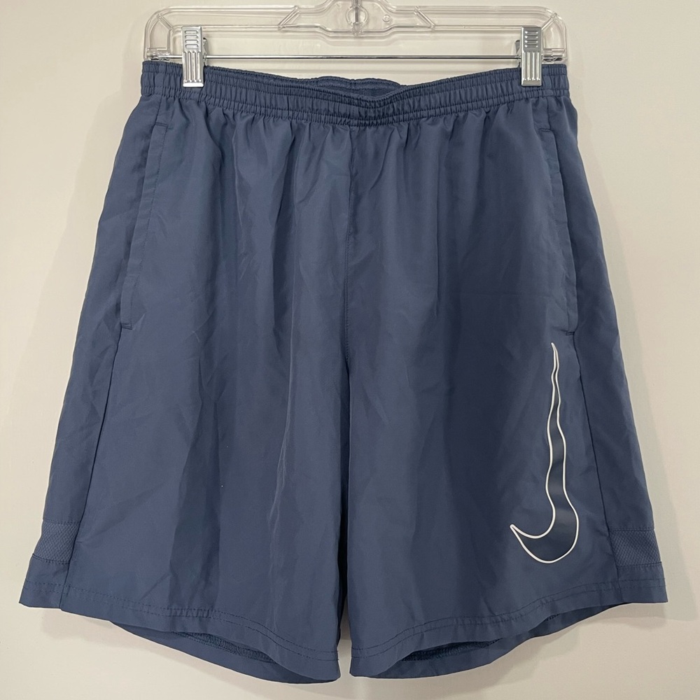 Nike Men's Dri-FIT Academy shorts blue size Large
